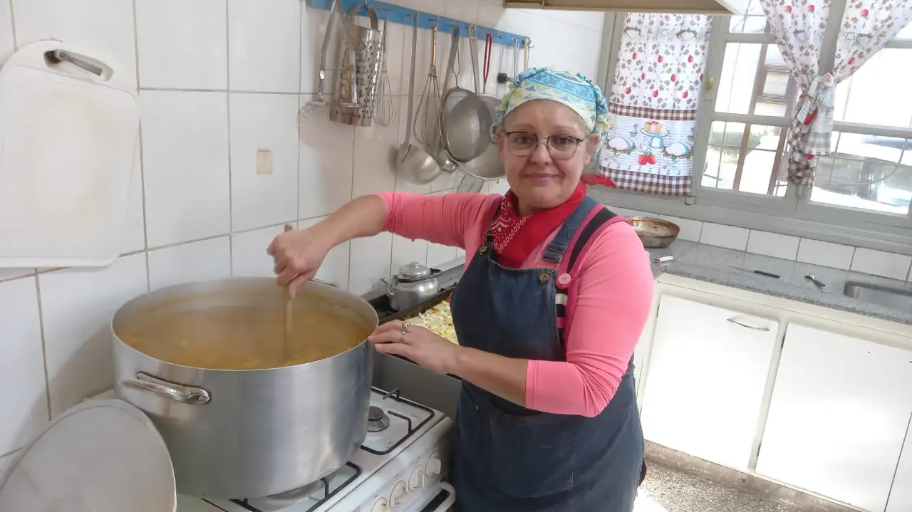 Verónica Mera, cocinera de escuela primaria