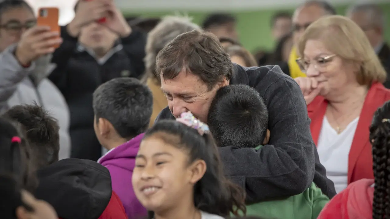 El Mandatario provincial destacó el inicio sin conflictos y con las escuelas en orden